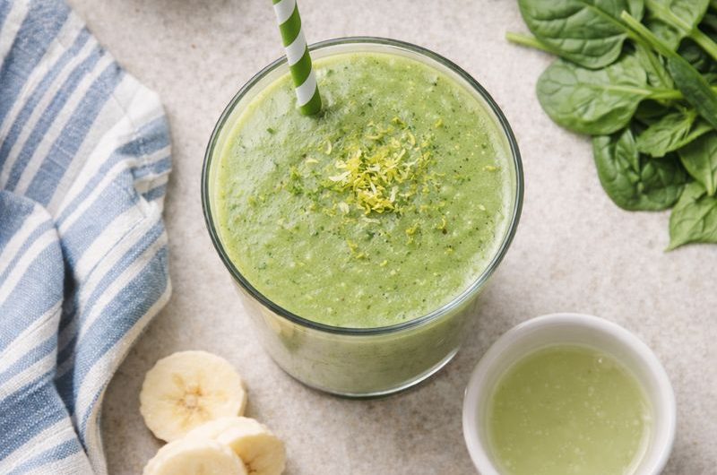 Grön Smoothie med Broccoli, Spenat och Banan