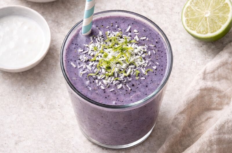 Mättande Smoothie med Kokosmjölk, Blåbär och Banan