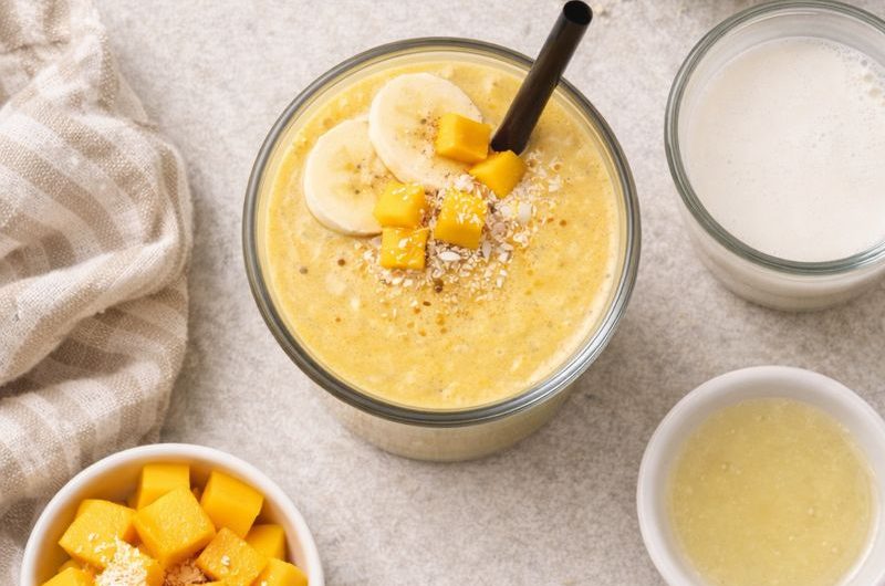 God Smoothie med Mango, Proteinpulver och Mandelmjölk