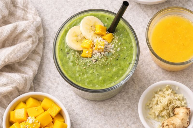 Nyttig Smoothie med Mango, Spenat och Banan