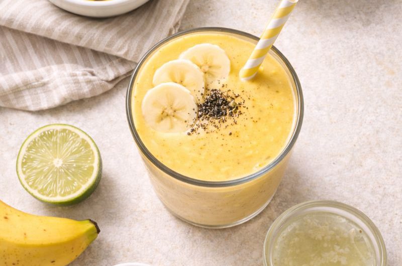 God Smoothie med Mango, Yoghurt och Banan