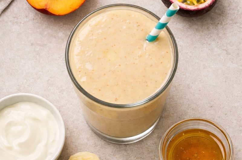God Smoothie med Passionsfrukt, Persika och Banan