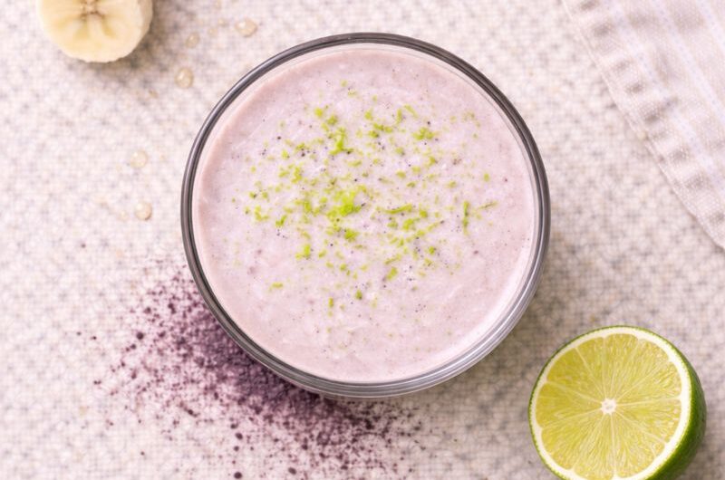 Kaloririk Smoothie med Acai, Kokosmjölk och Banan