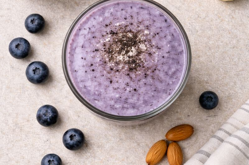 Kalorisnål Smoothie med Äggvita, Banan och Blåbär