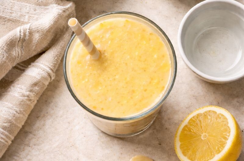 God Smoothie med Citron, Mango och Banan