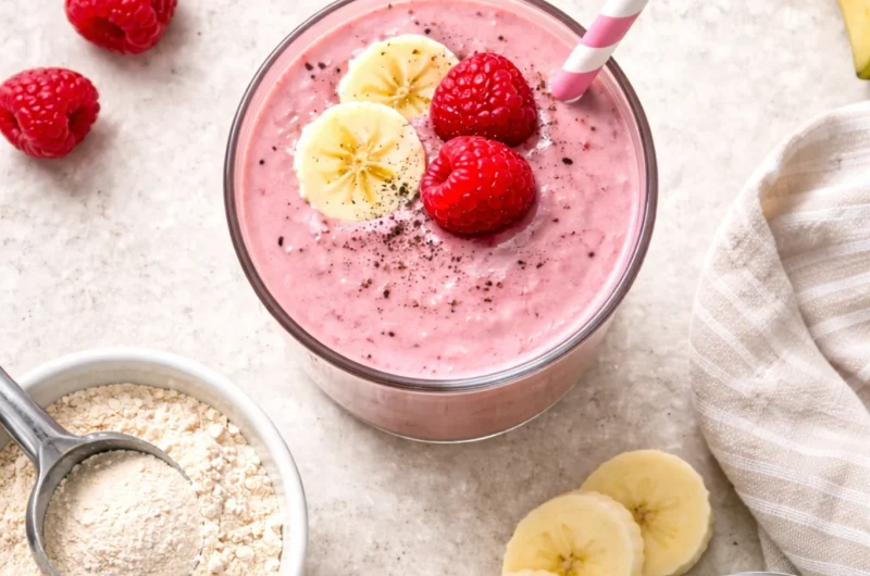 God Smoothie med Filmjölk, Hallon och Proteinpulver