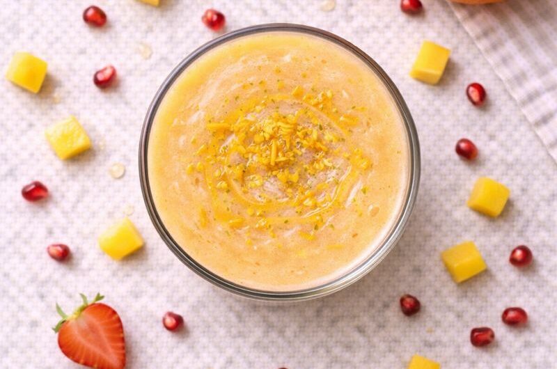 Detox-Smoothie med Granatäpple, Apelsin och Mango