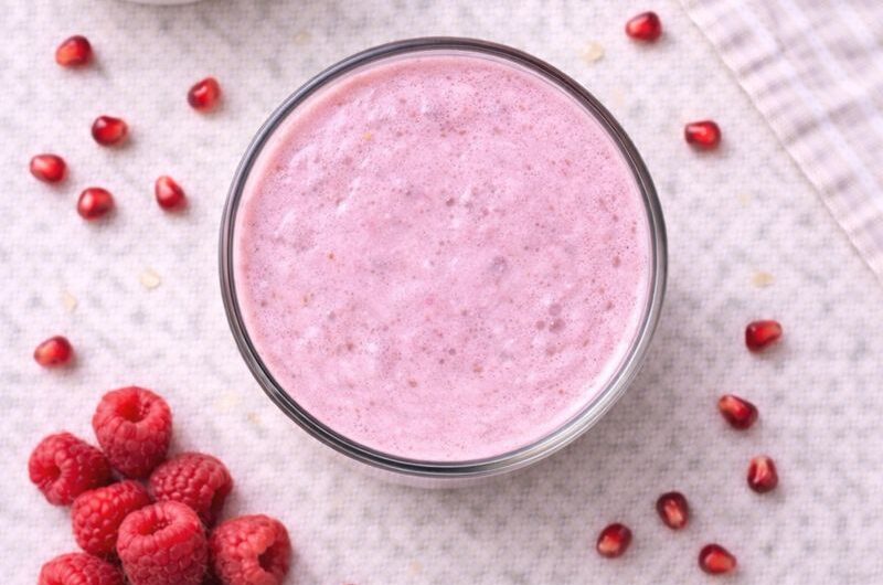 God Smoothie med Granatäpple, Hallon och Proteinpulver