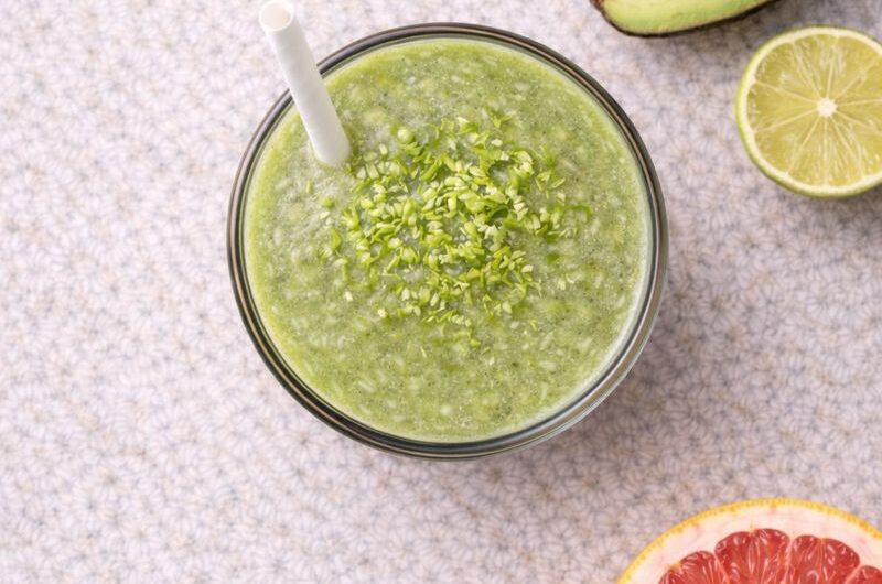 Antiinflamatorisk Smoothie med Grapefrukt, Avokado och Lime