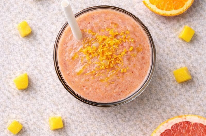 Tropisk Smoothie med Grapefrukt, Mango och Apelsin