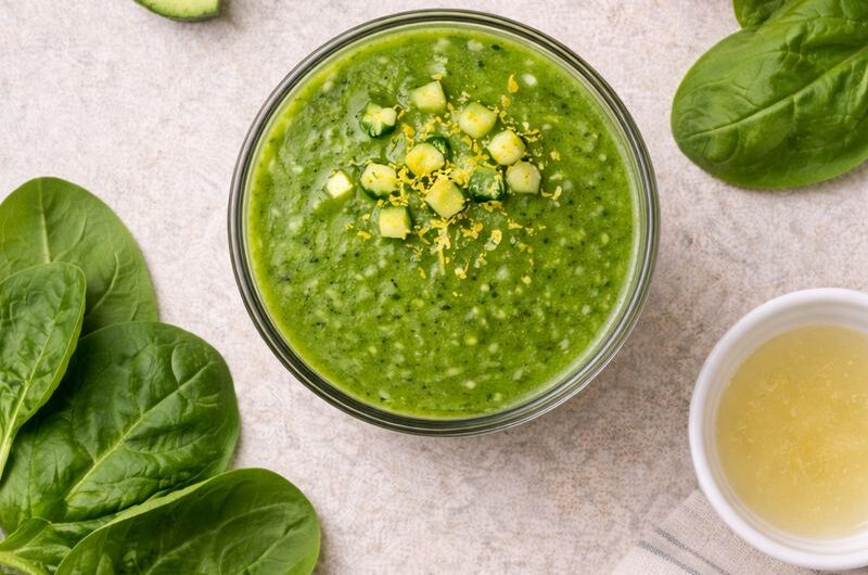 Grön Smoothie med Gurka, Spenat och Äpple