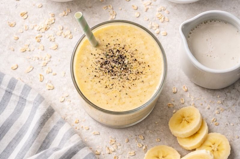 God Smoothie med Havre, Mango och Mandelmjölk