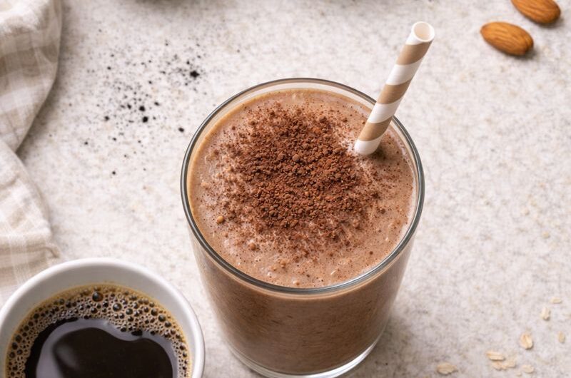 Antioxidativ Smoothie med Kaffe, Kakao och Proteinpulver