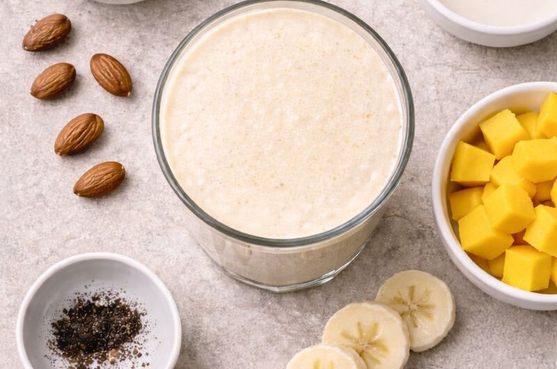 God Smoothie med Linfrö, Mango och Mandelmjölk