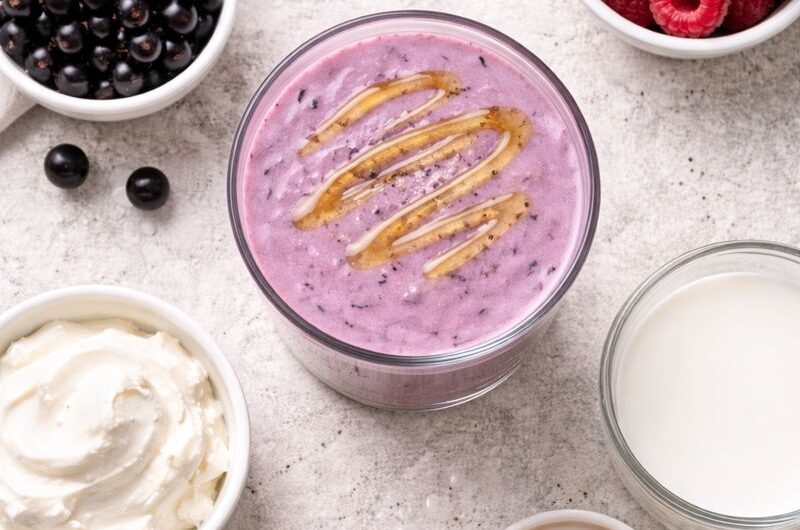 Antioxidativ Smoothie med Svarta vinbär, Hallon och Kvarg